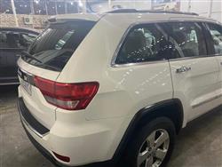 جیپ گراند شیرۆکی